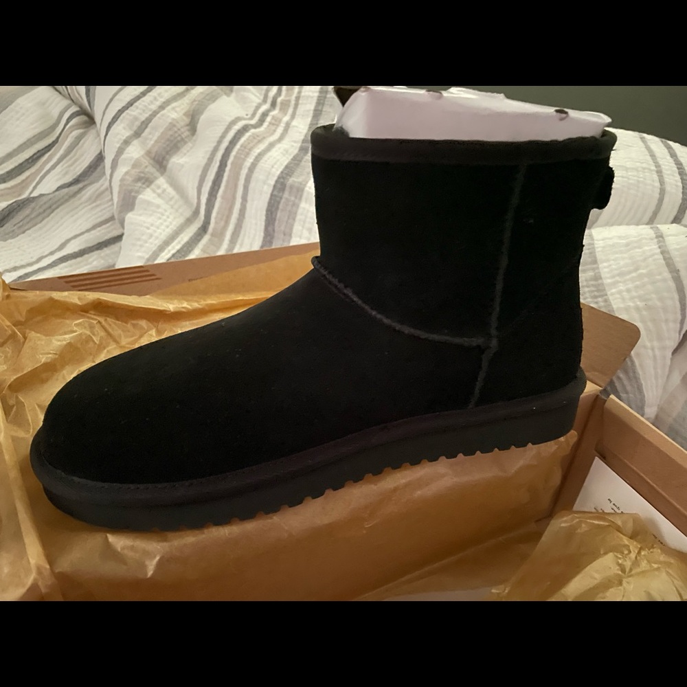 Kookaburra by UGG boots
